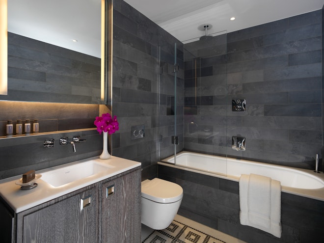 Deluxe Double - Bathroom