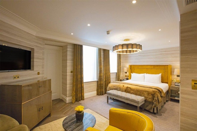 Junior Suite - Bedroom