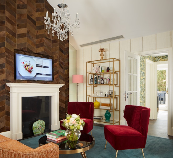 Penthouse Suite - Living Area