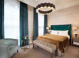 Deluxe Double - Bedroom