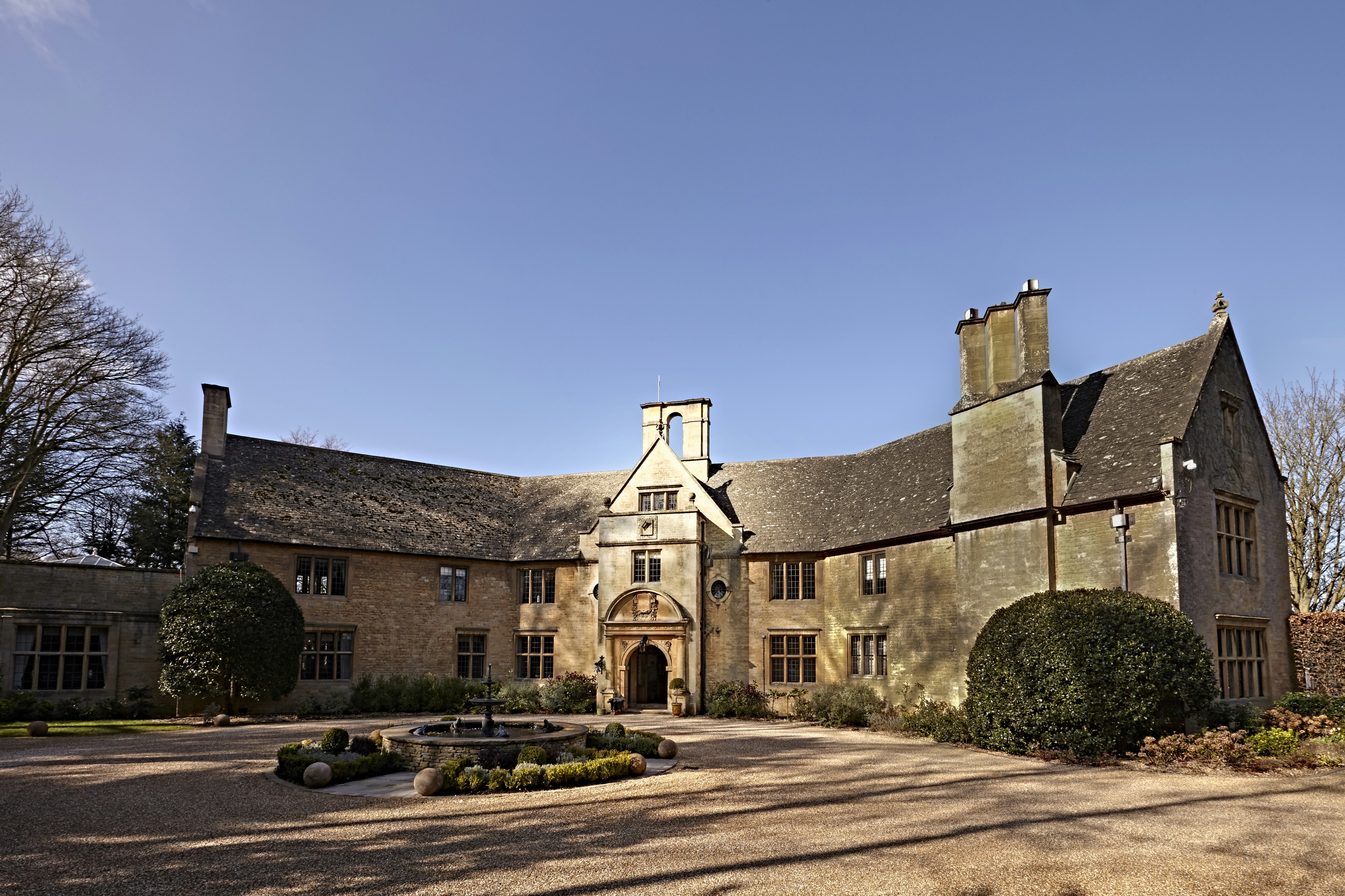 Foxhill Manor Exterior