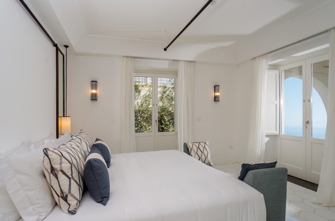 Luxury Deluxe Terrace - Bedroom
