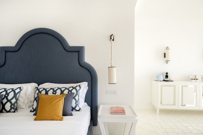 Luxury Suite - Bedroom