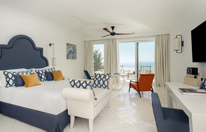 Luxury Suite - Bedroom