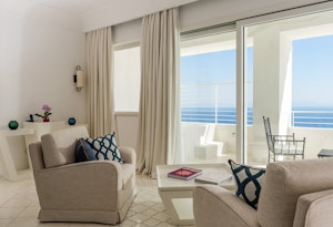 Luxury Suite - Living Area