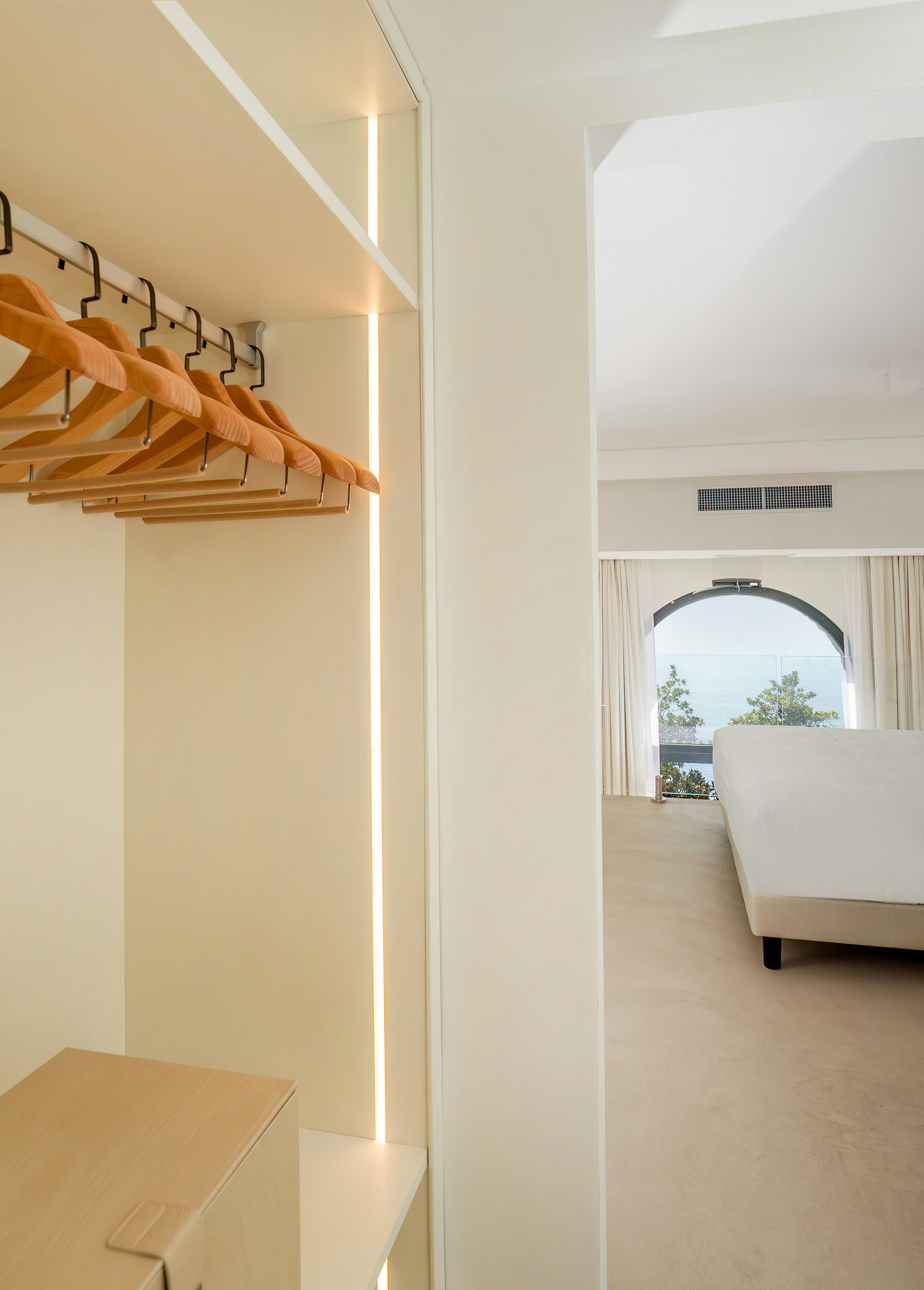 Junior Suite - Closet