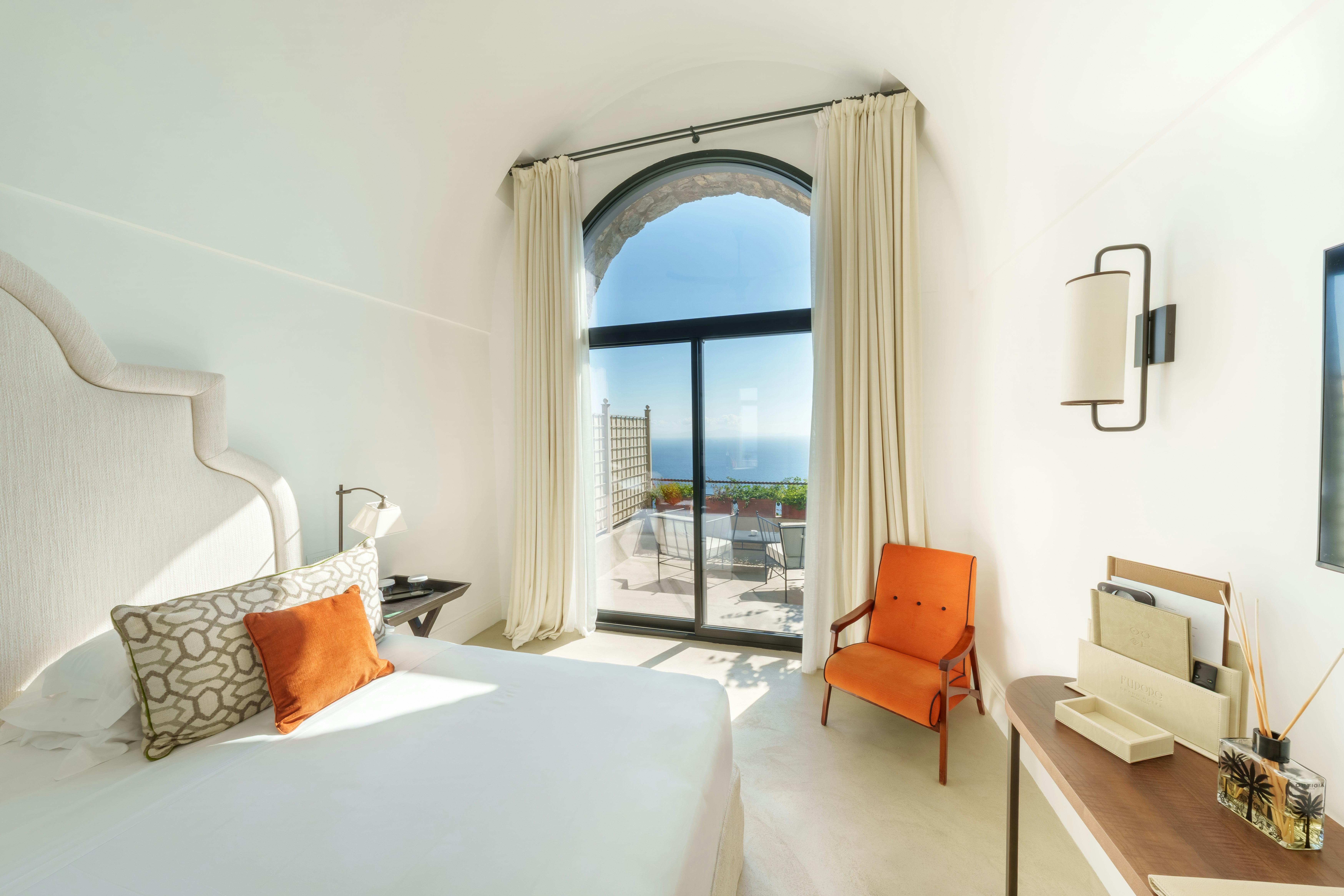 Deluxe Terrace - Bedroom