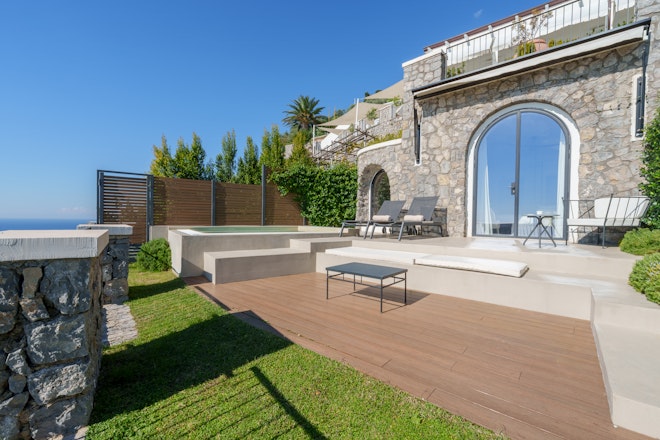 Signature Suite Pool - Pool