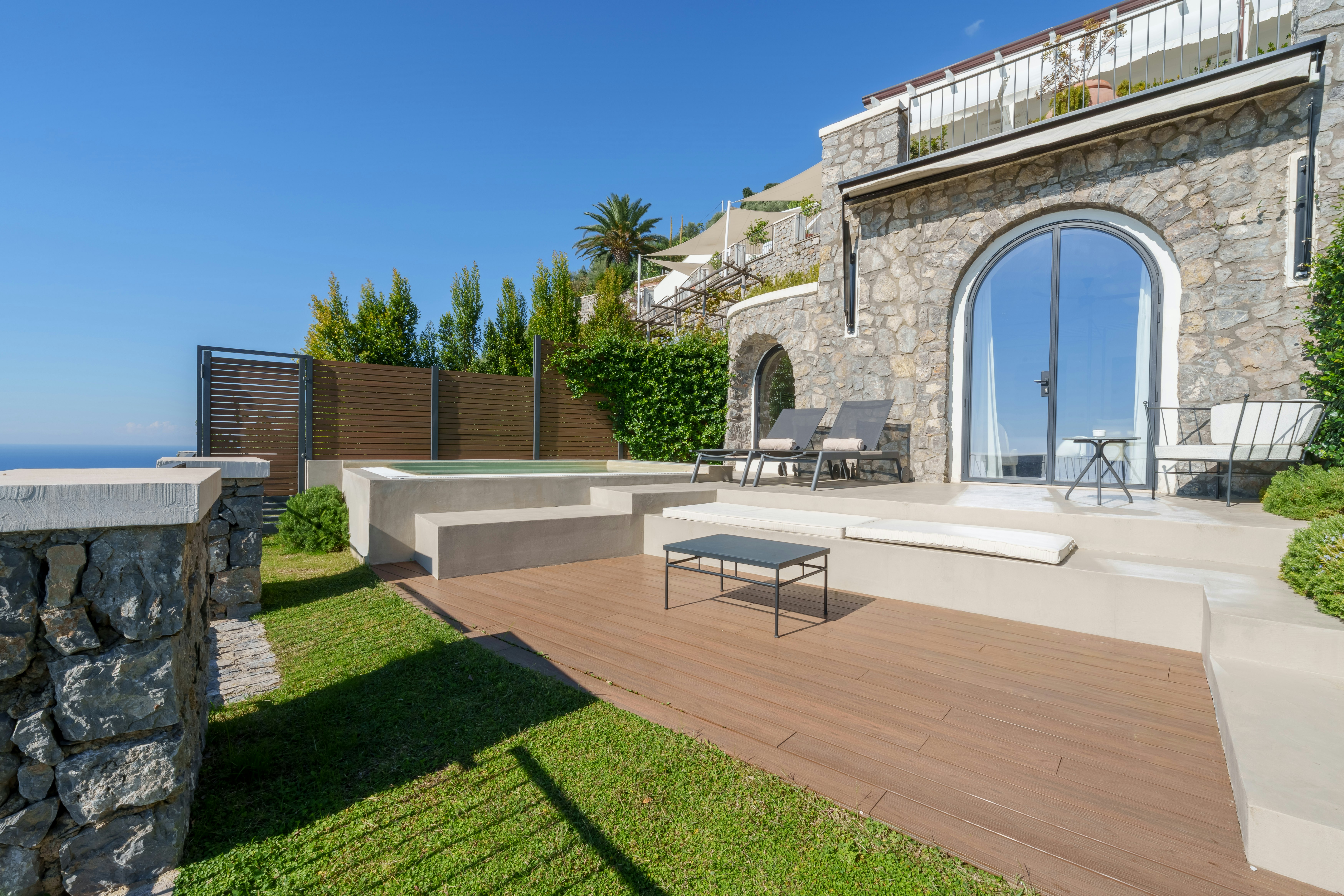 Signature Suite Pool - Pool