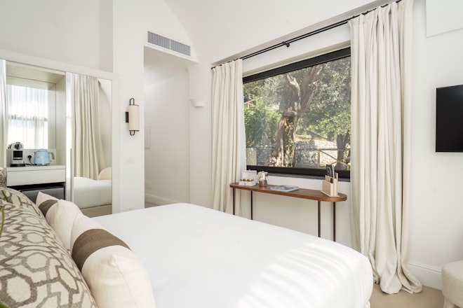 Deluxe Terrace - Bedroom