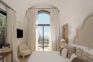 Deluxe Terrace - Bedroom