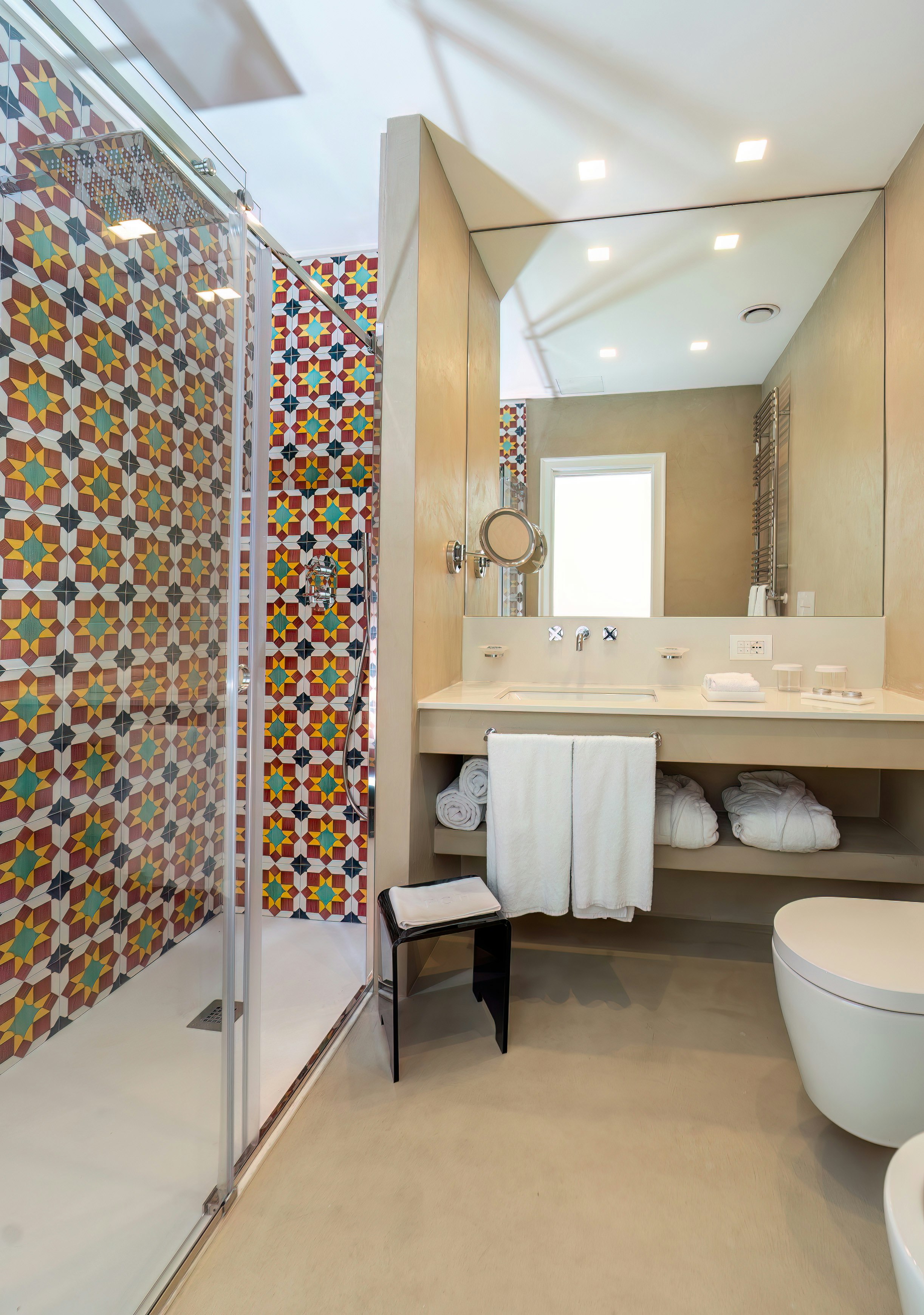 Junior Suite - Bathroom