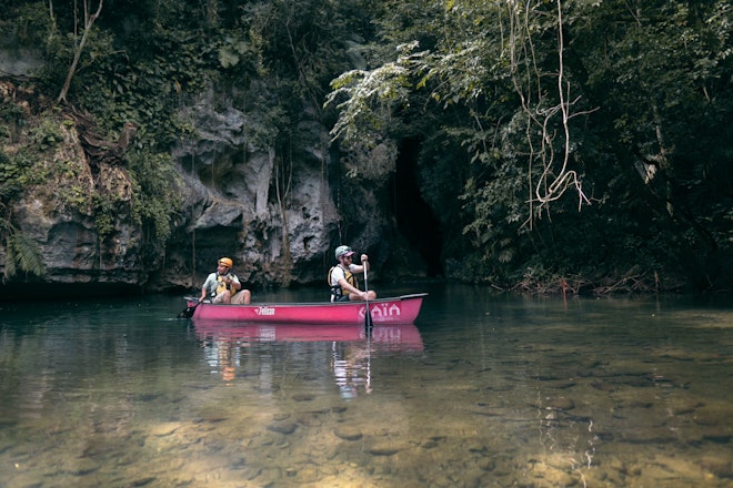 Barton Creek Cave & Ruins Canoeing
