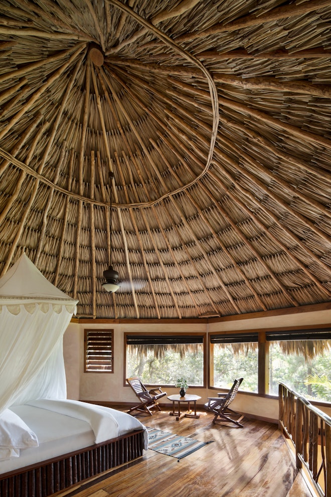 Ga_a Waterfall View Suite