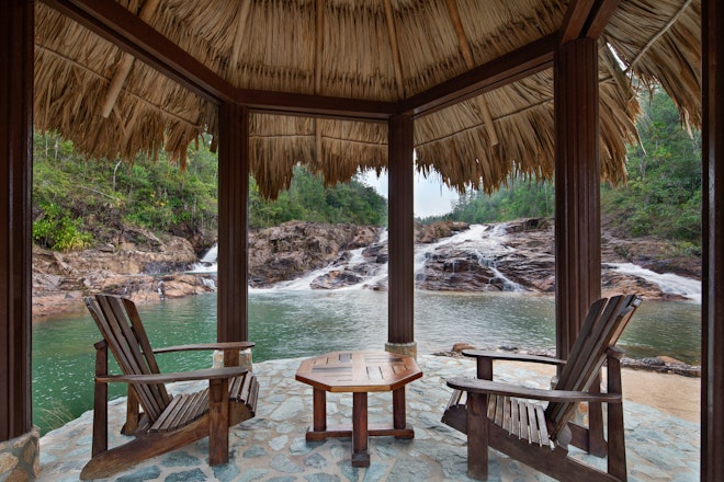 Gaïa Waterfall Gazebo