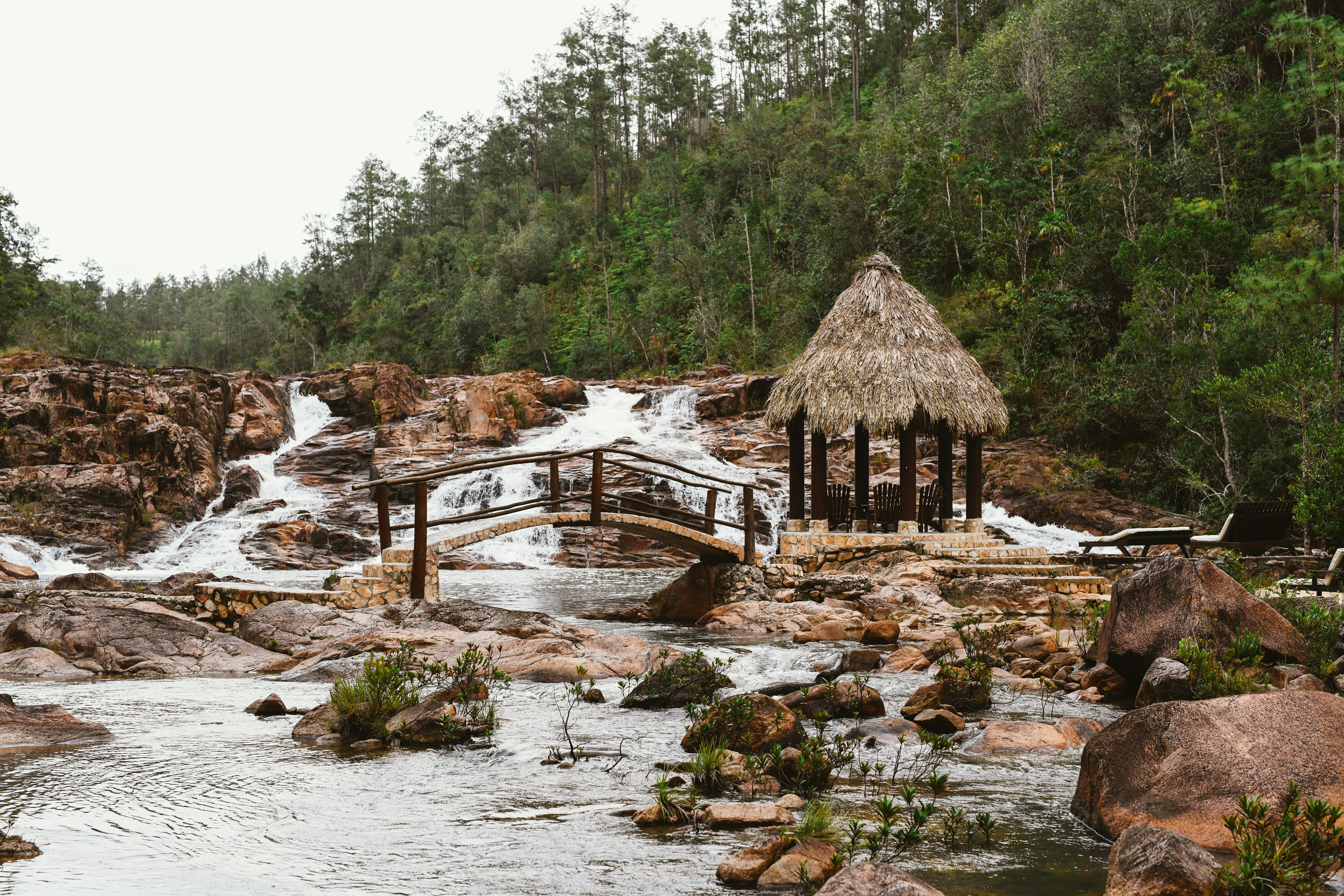 Gaïa Waterfall Islet