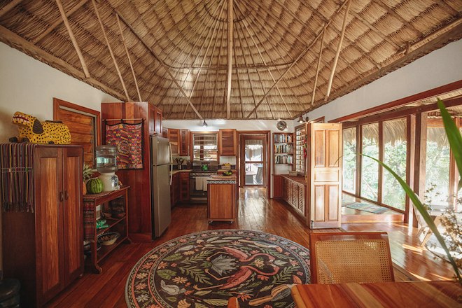 Riverside Villa - Kitchen