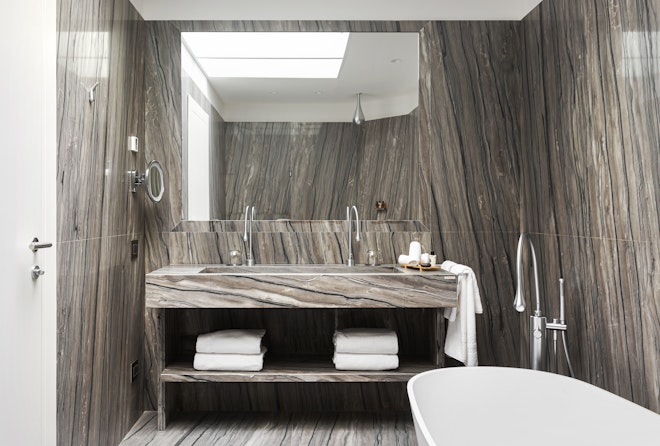 Gallery Royal Suite - Bathroom