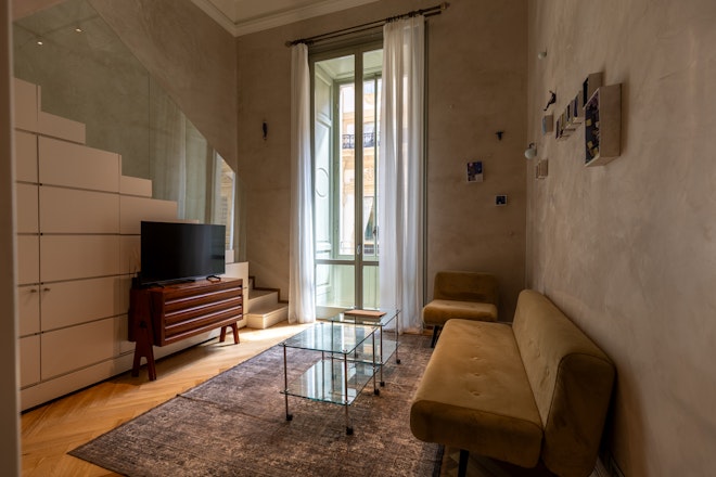 Palace Gallery - Living Area