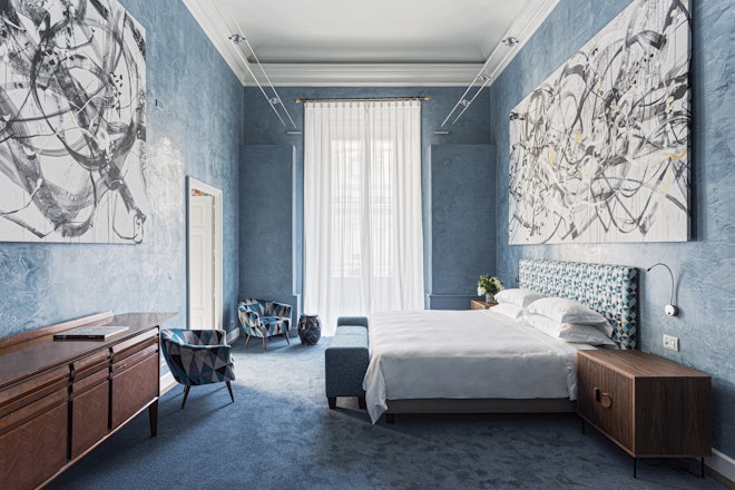 Gallery Master Suite - Bedroom