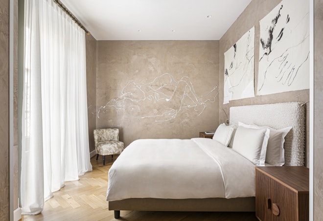 Courtyard Suite - Bedroom