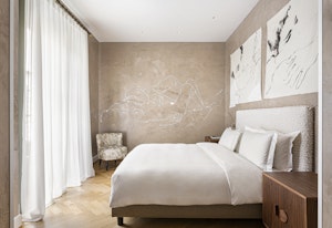 Courtyard Suite - Bedroom