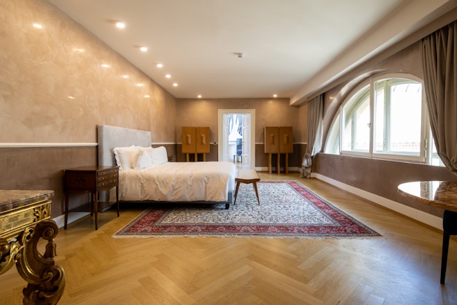Gallery Royal Suite - Bedroom