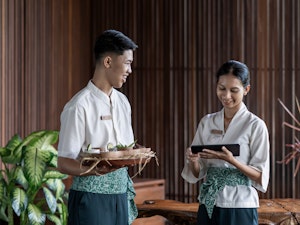 Receptionist