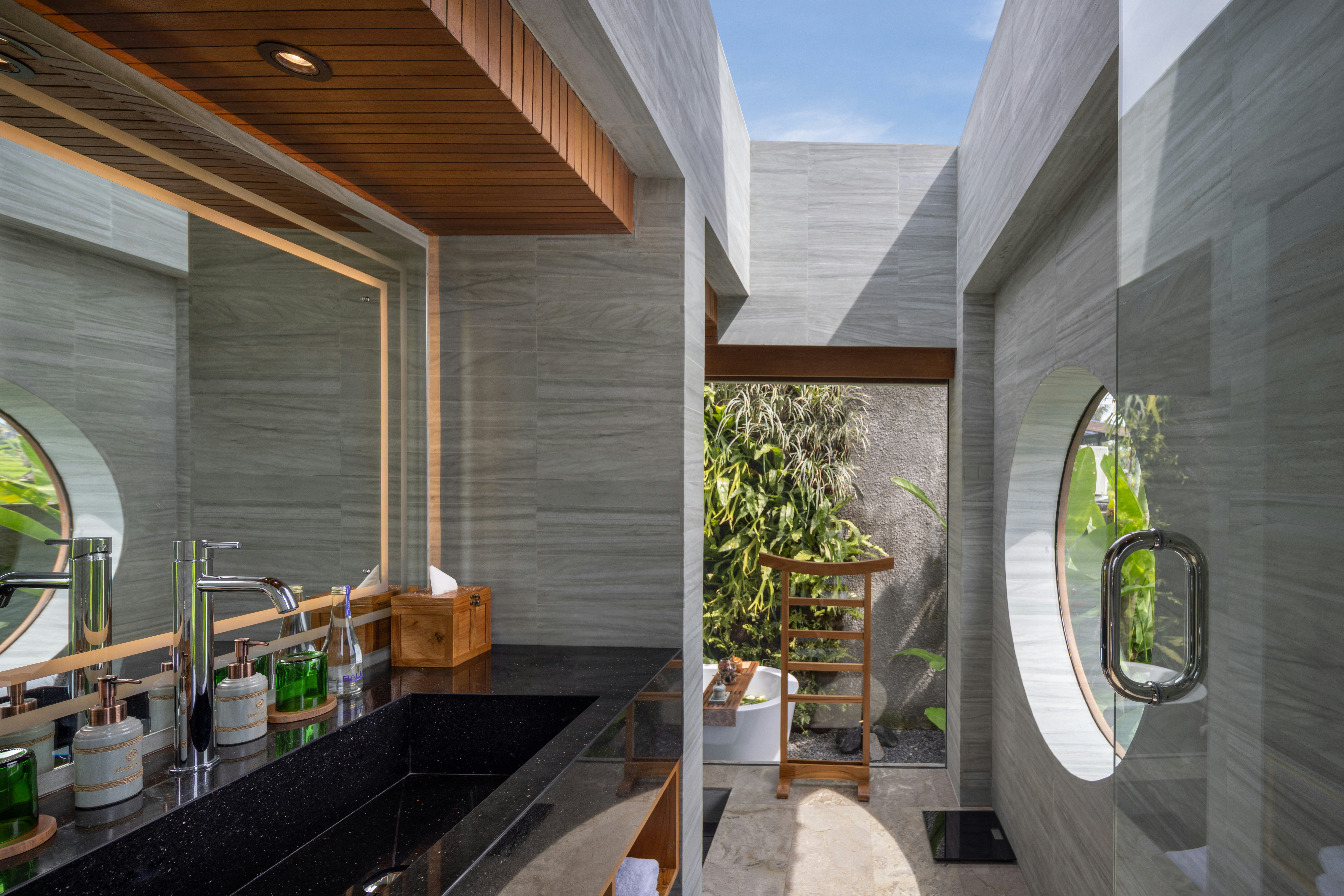 Prestige Pool Villa Paddy View Bath Room