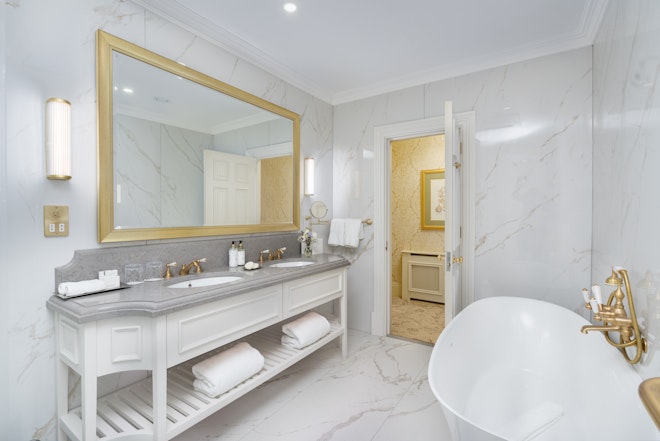 Presidential Suite - Bathroom