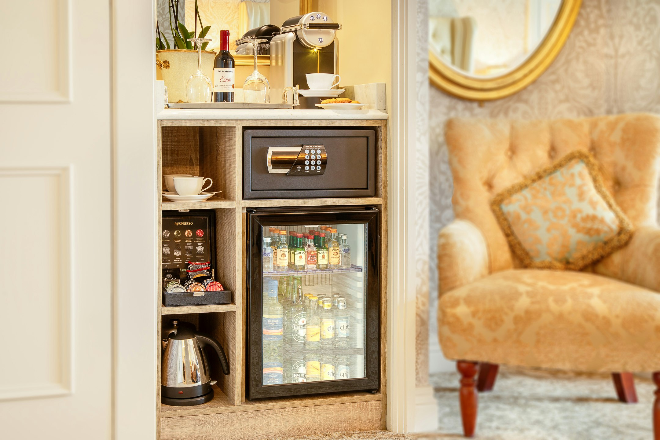 Presidential Mini Bar