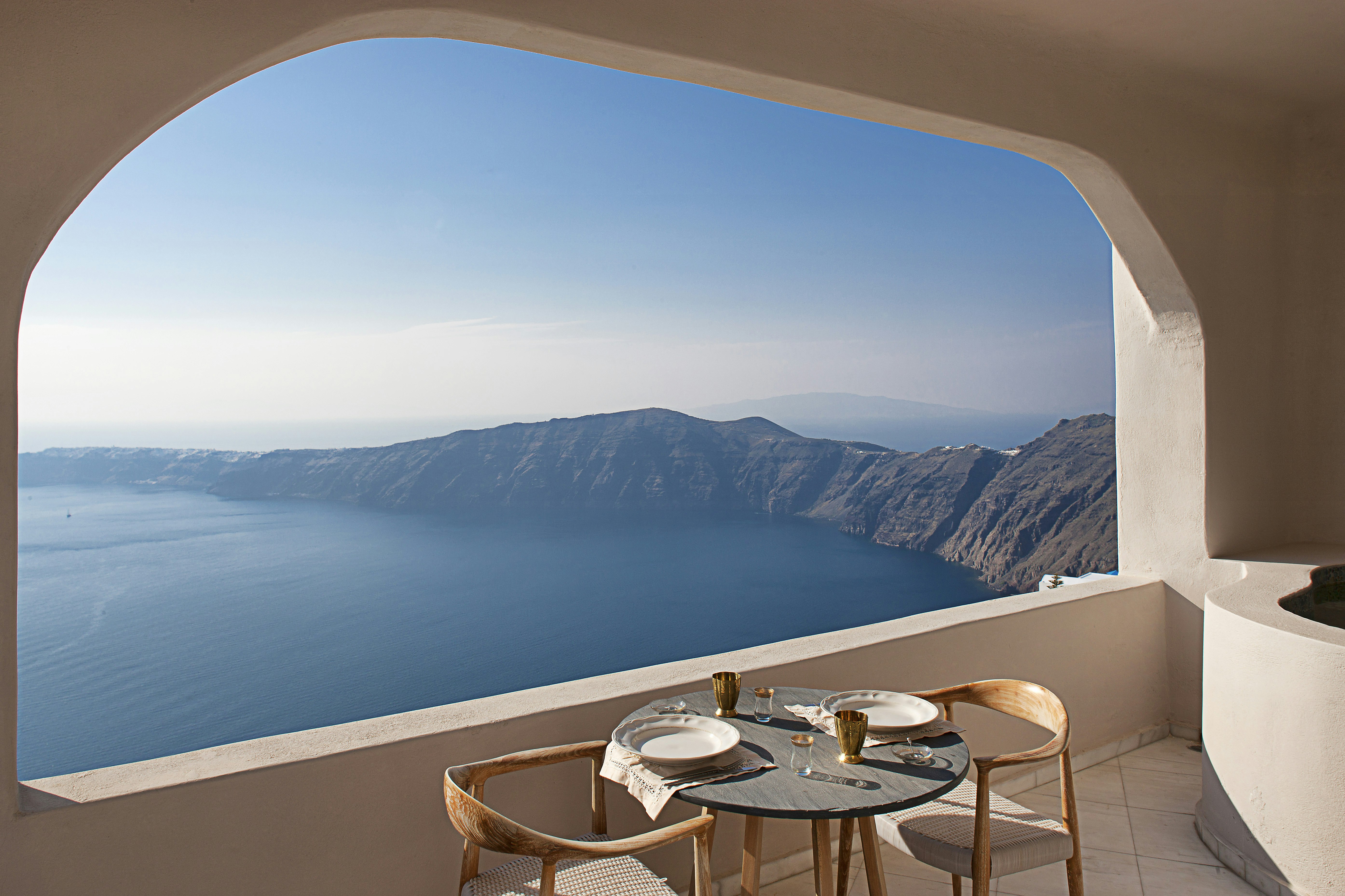 Superior Suite Private Veranda - Dining Area & Caldera View