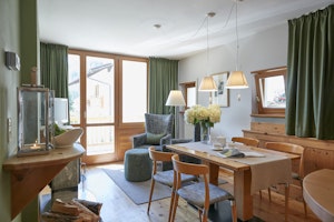 Residence Suite Premium - Dining Area