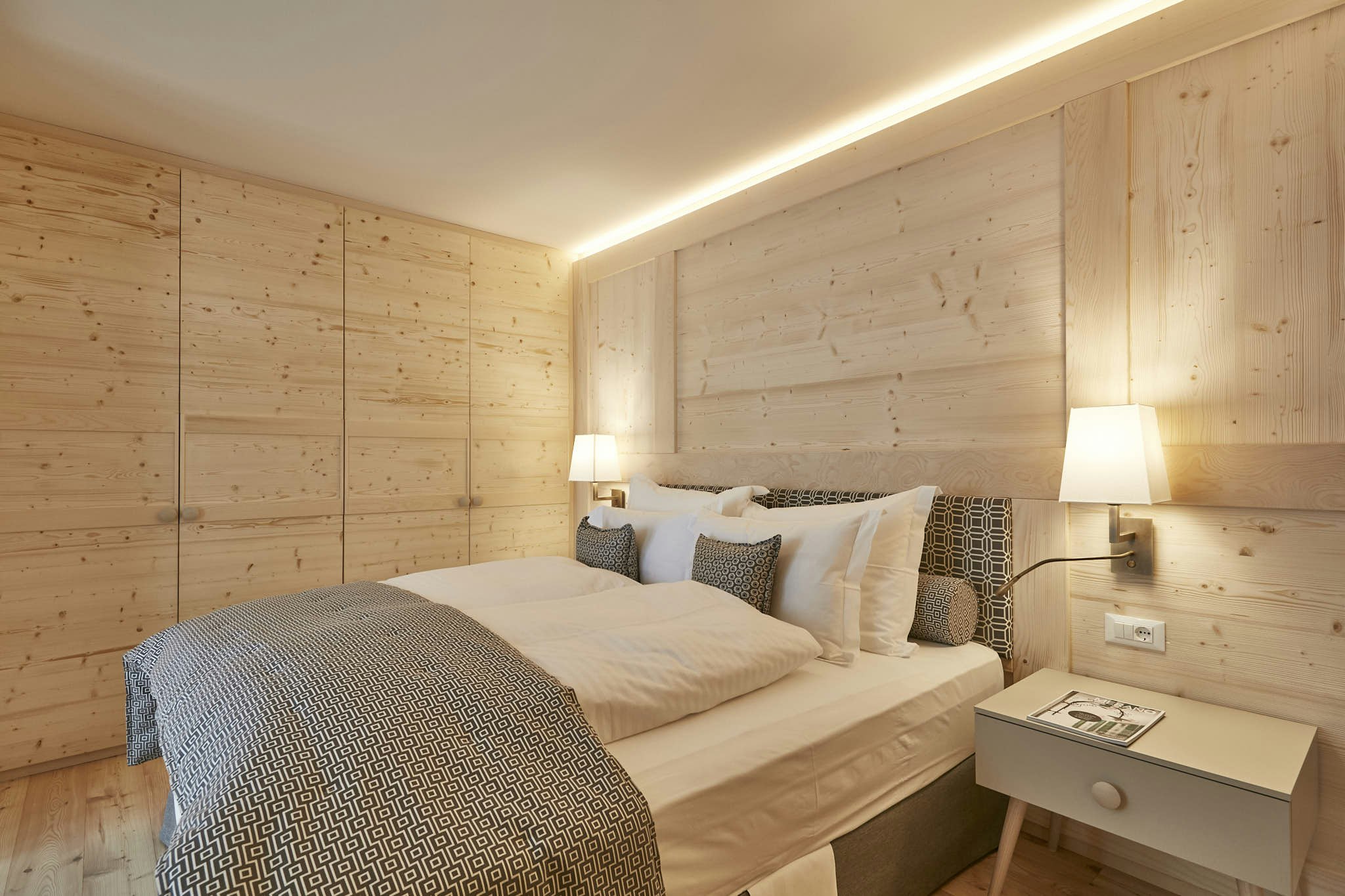 Junior Suite Garden View - Bedroom