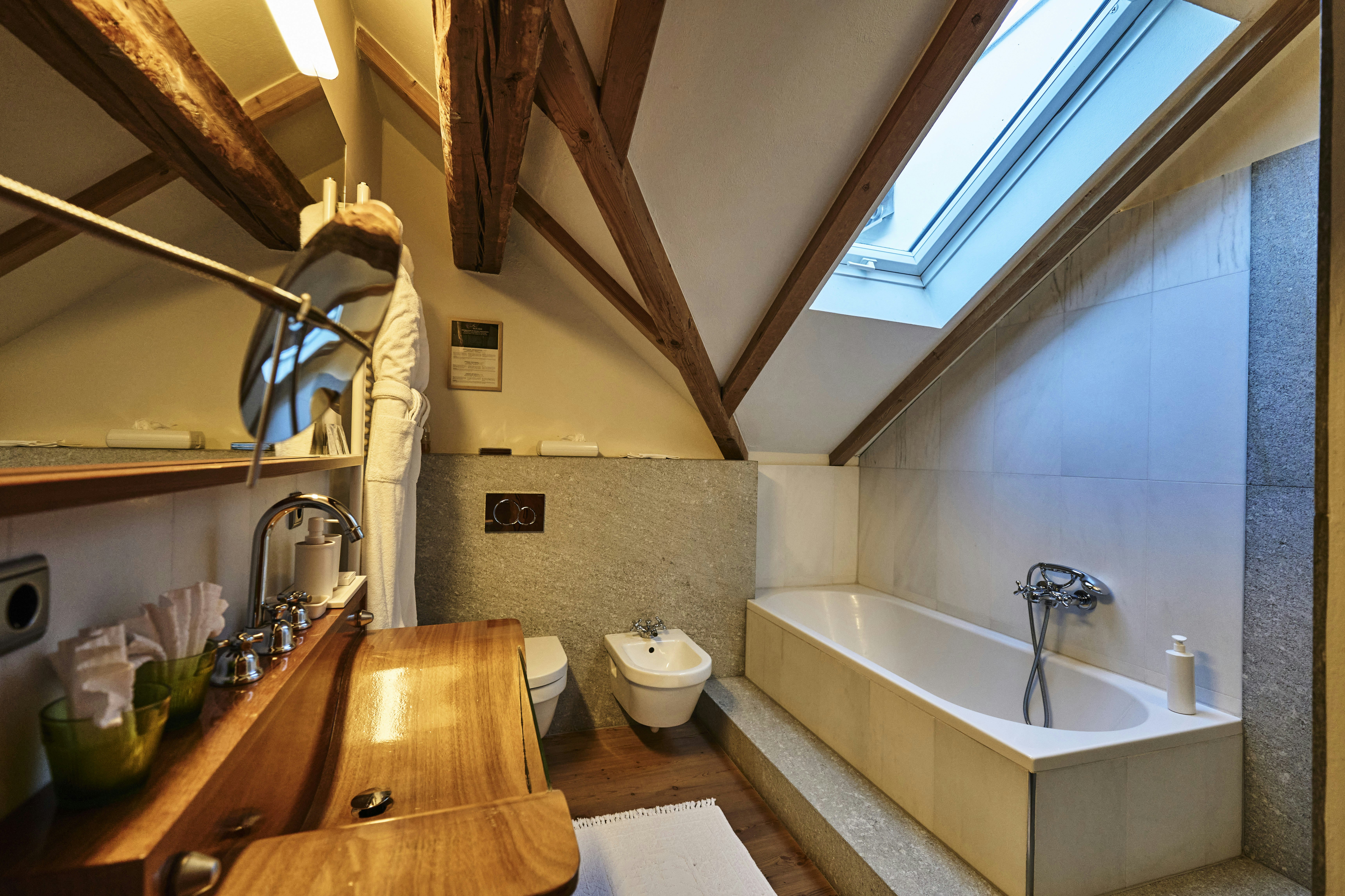 Penthouse Suite - Bathroom