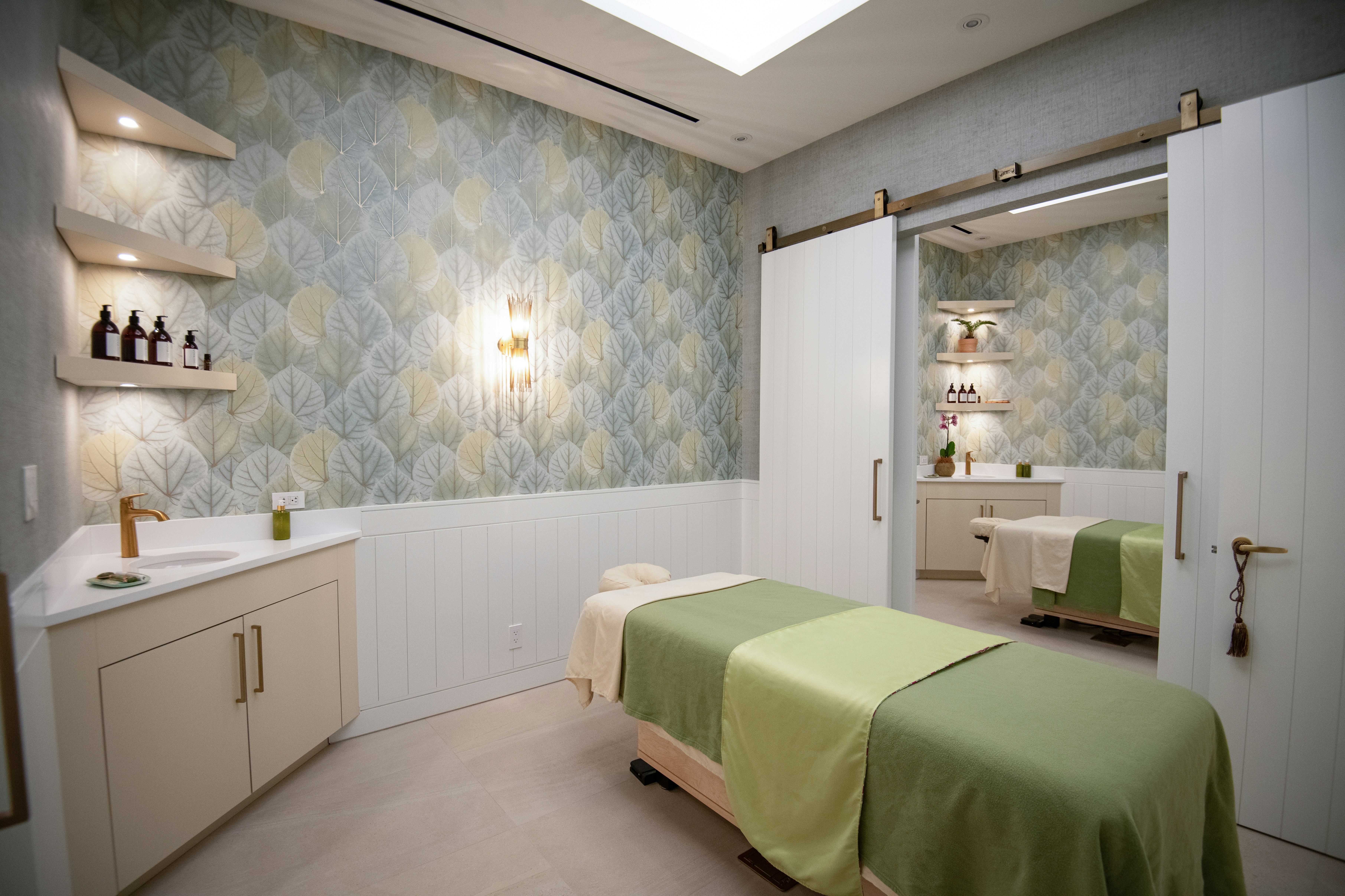 Rhizophora treatment room