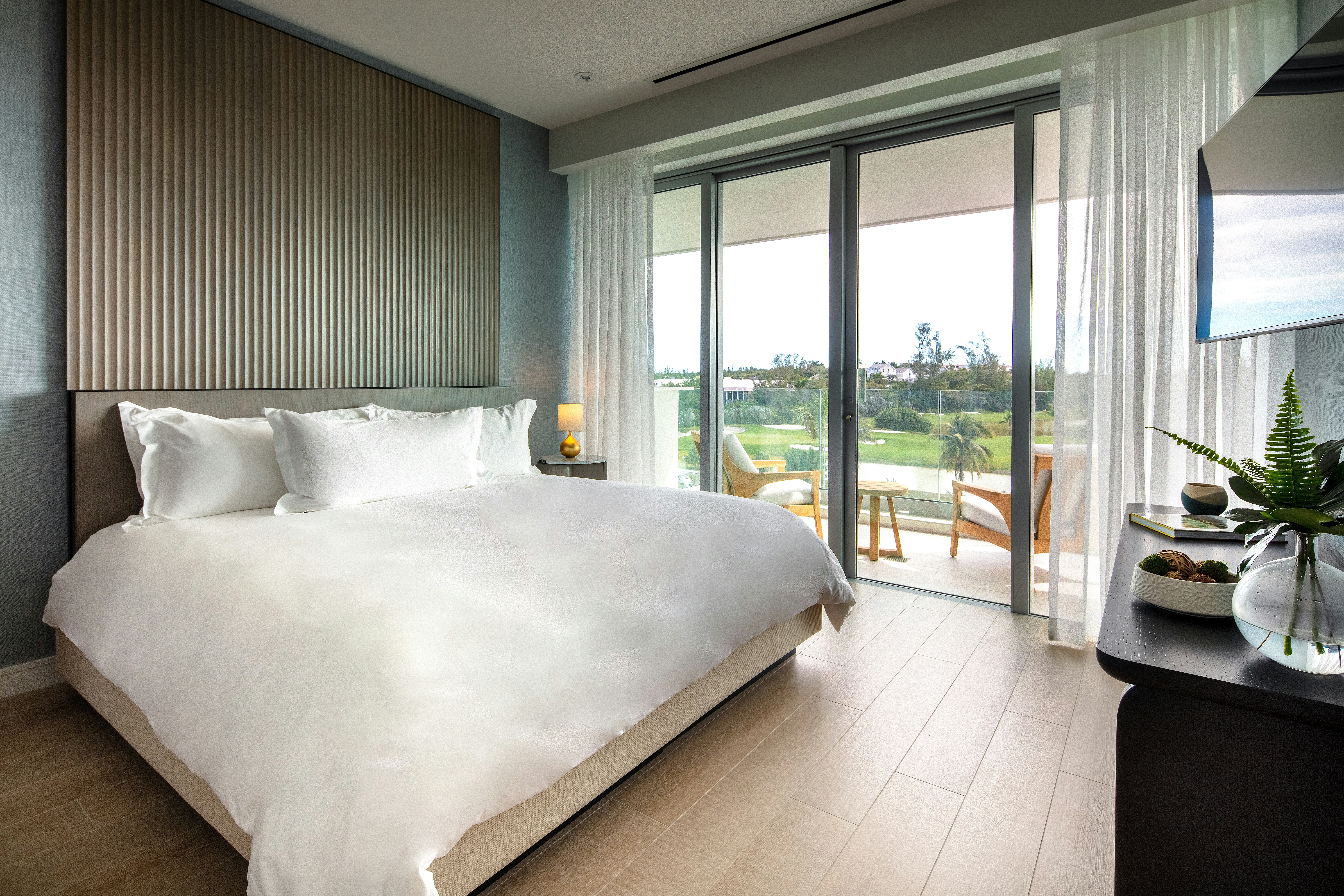 1 & 2 BD Golfview Suite primary bedroom