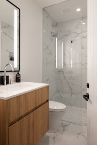Single Vanity Bathroom