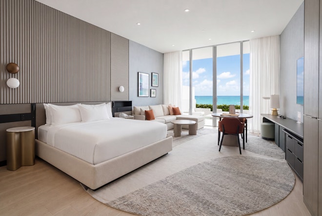 Pool Front Studio - Bedroom