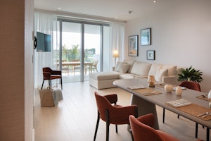 1 & 2 BD Golfview Living Dining