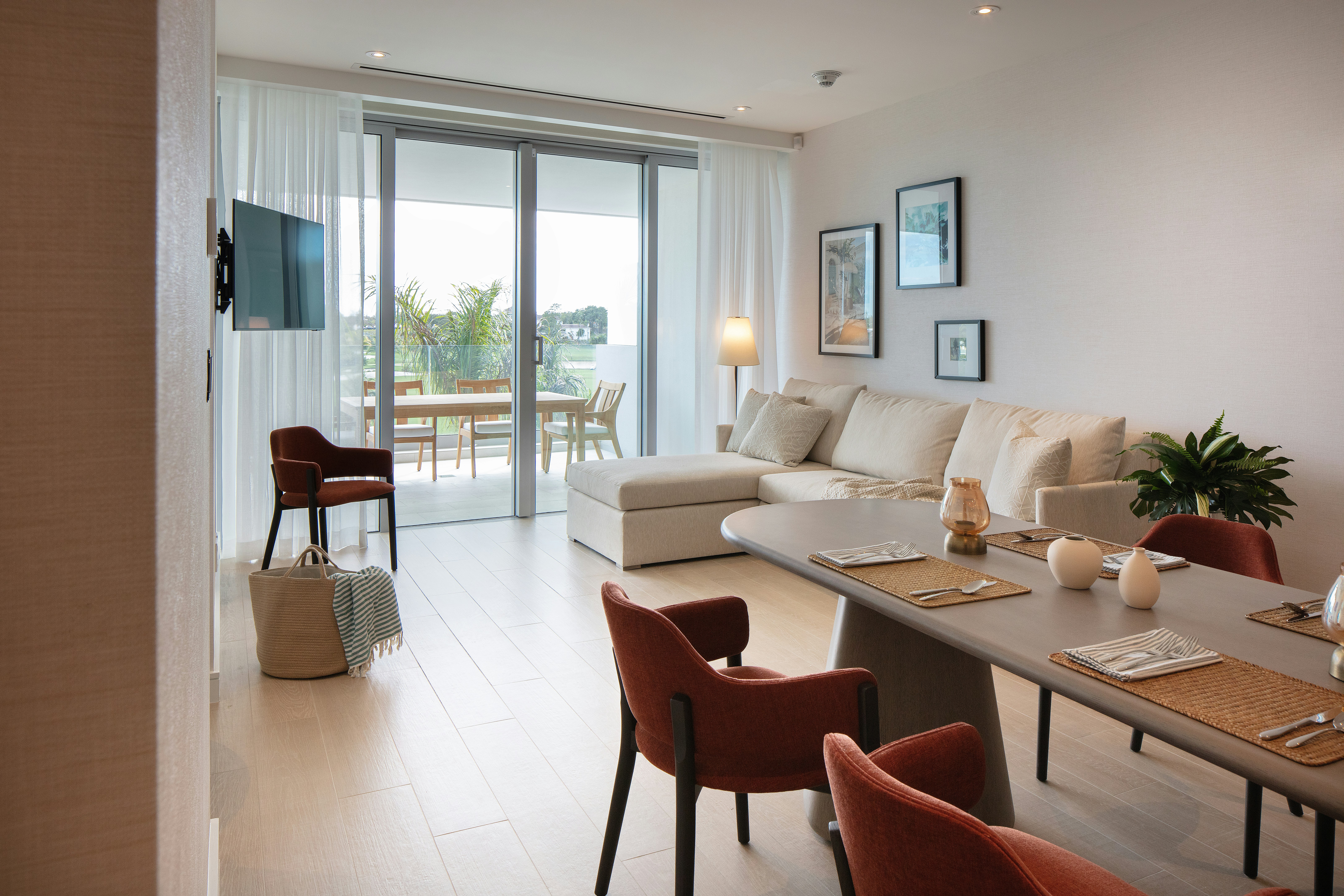 1 & 2 BD Golfview Living Dining