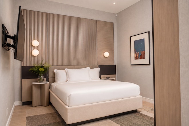 Two Bedroom Pool Front Suite - Second Bedroom