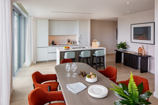 1BD Golfview Suite Kitchen Dining