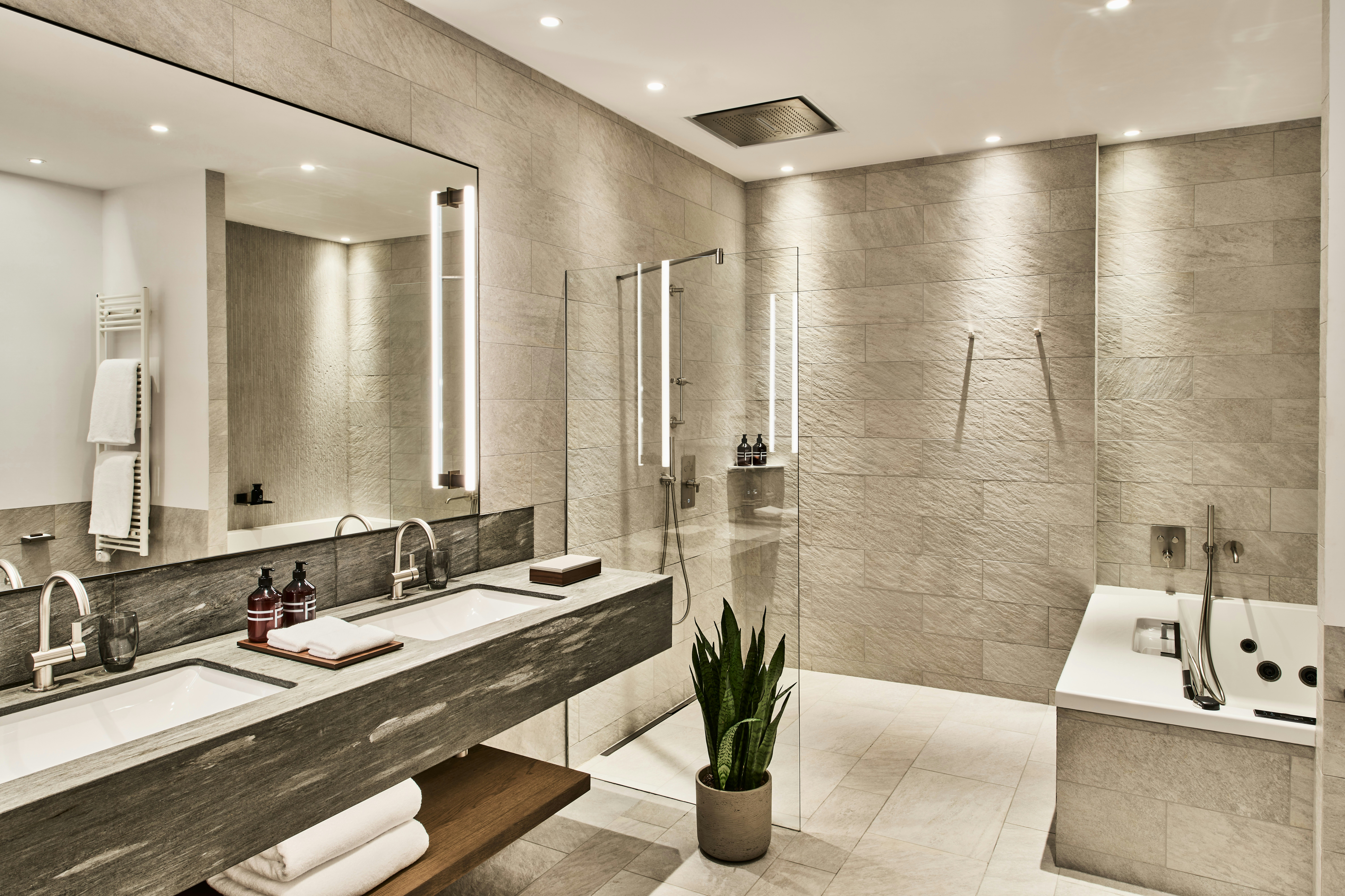 Grace Terrace Suite - Bathroom