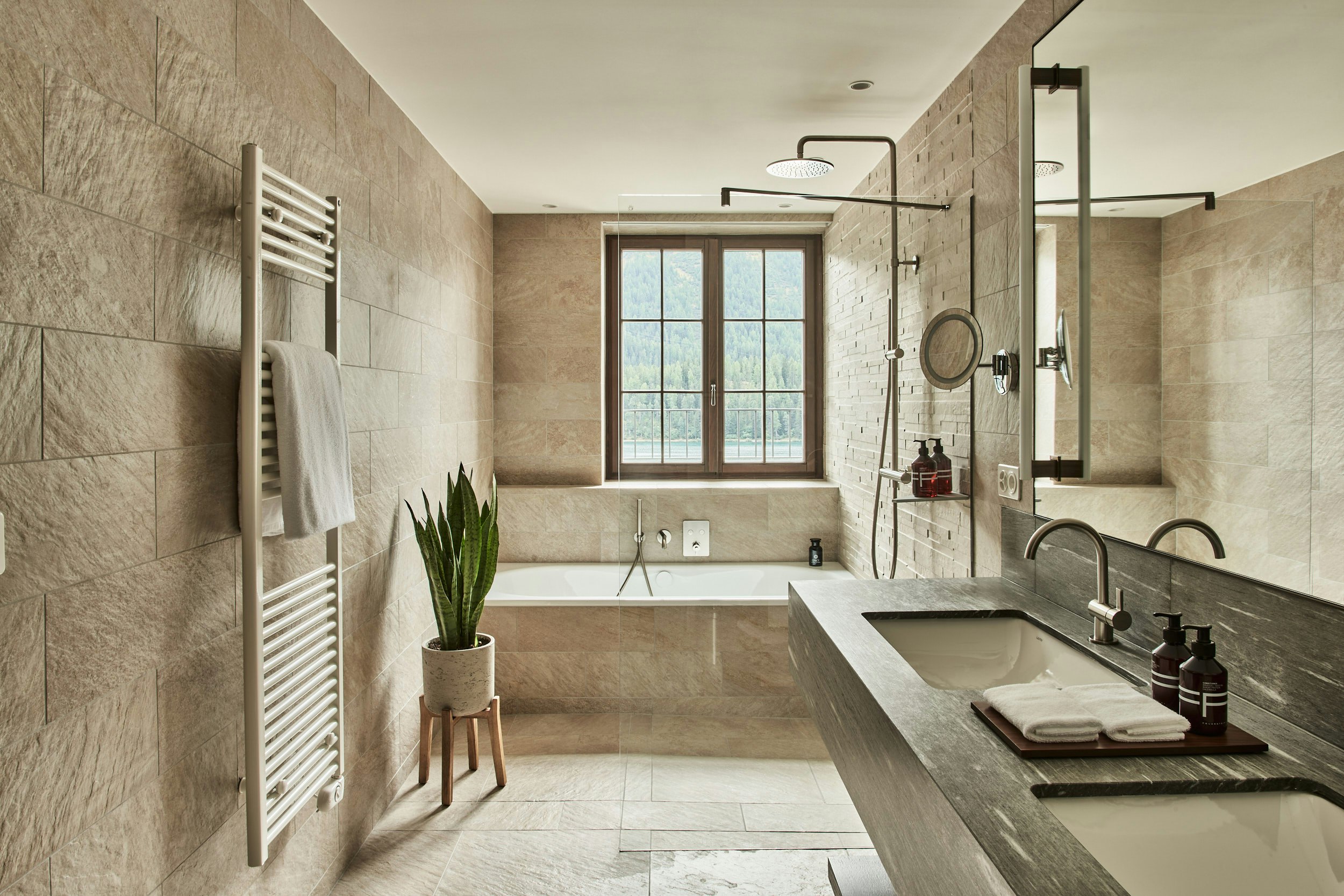 La Margna Deluxe Junior Suite - Bathroom