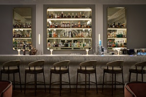 N/5 - The Bar