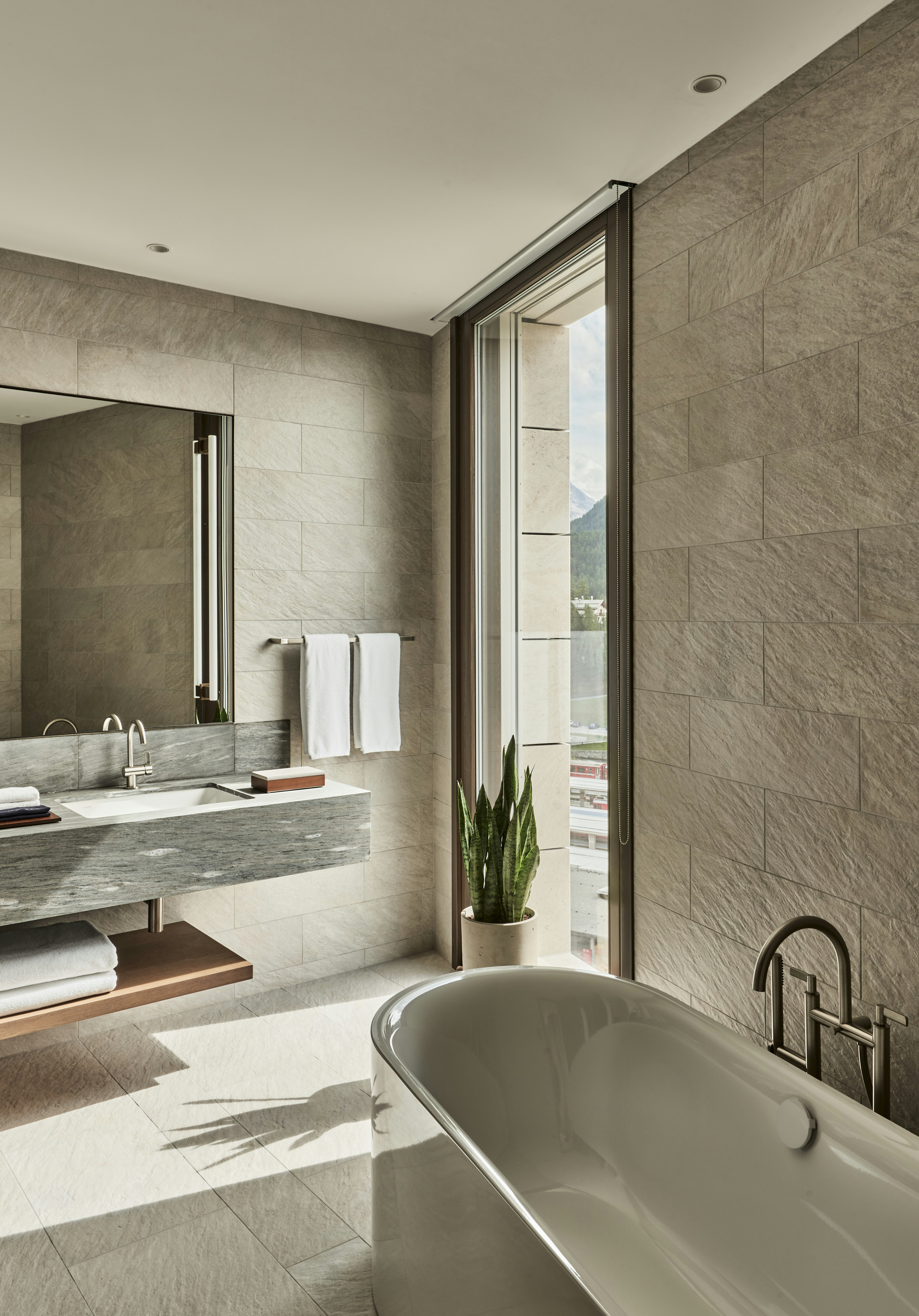 Grace Deluxe Junior Suite - Bathroom