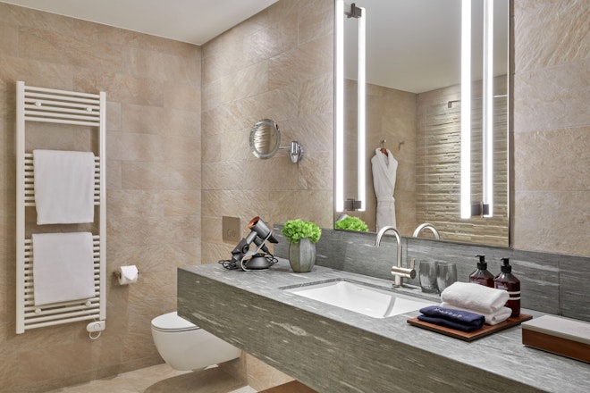 La Margna Deluxe Room - Bathroom