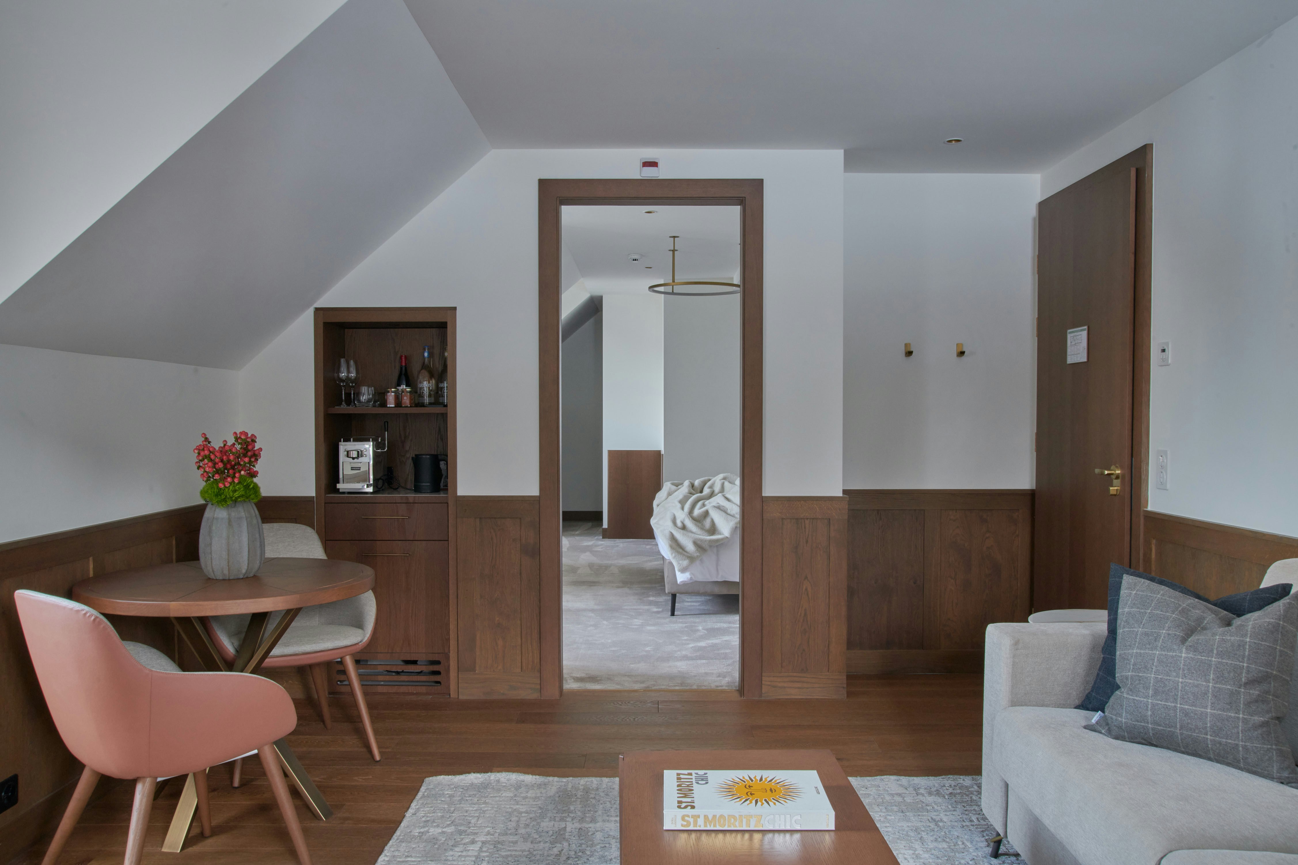 La Margna Panoramic Suite - Living Area