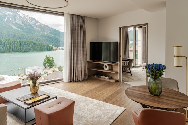 Grace Panoramic Suite - Living Area